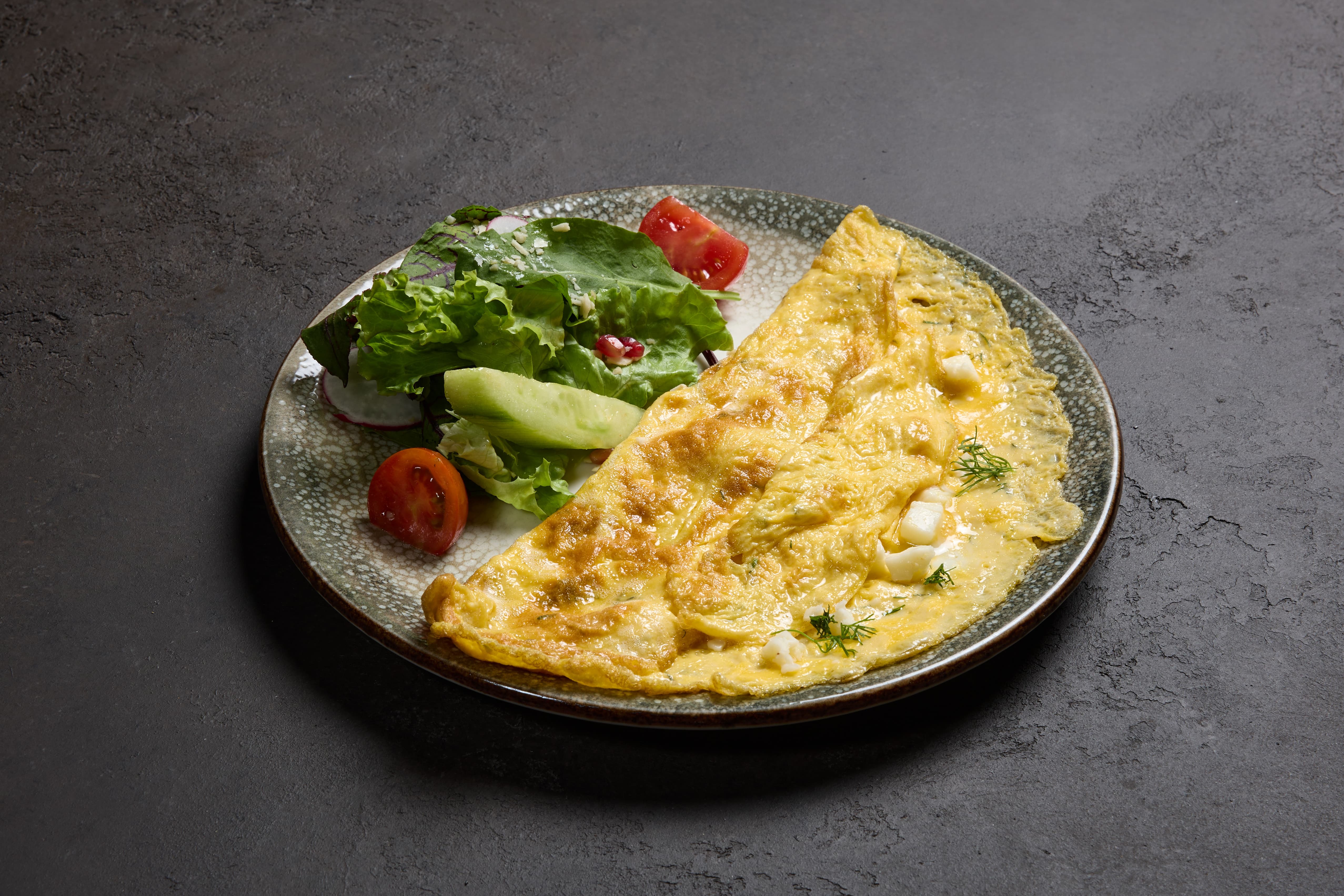 Otlu Beyaz Peynirli Omlet